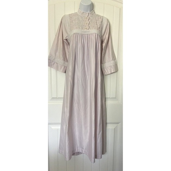 Julie Slumbertogs Womens Size S/P Vintage Satin Lace long Pink Nightgown - Picture 2 of 16